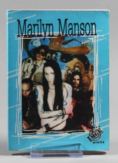 Front cover of the 1997 Turkish Marilyn Manson volume published by Stüdyo İmge in the Minör series